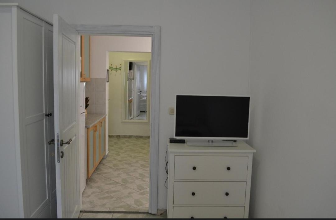 Apartment Lora Pag Town Luaran gambar